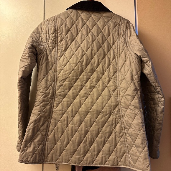 Barbour Grey/Silver Quilted Annandale Jacket UK10/US4 (Small) - Picture 2 of 3